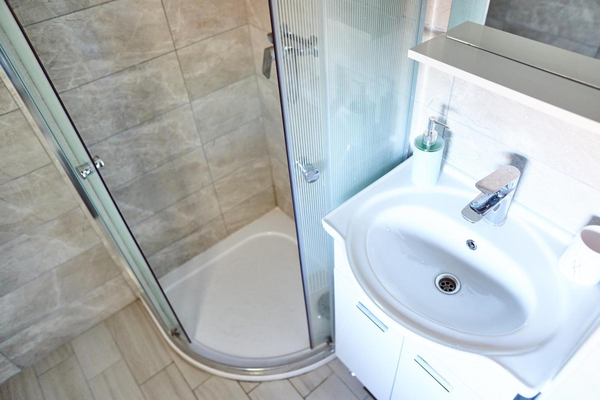 Apartment Dragic Brodarica (Sibenik-Knin)