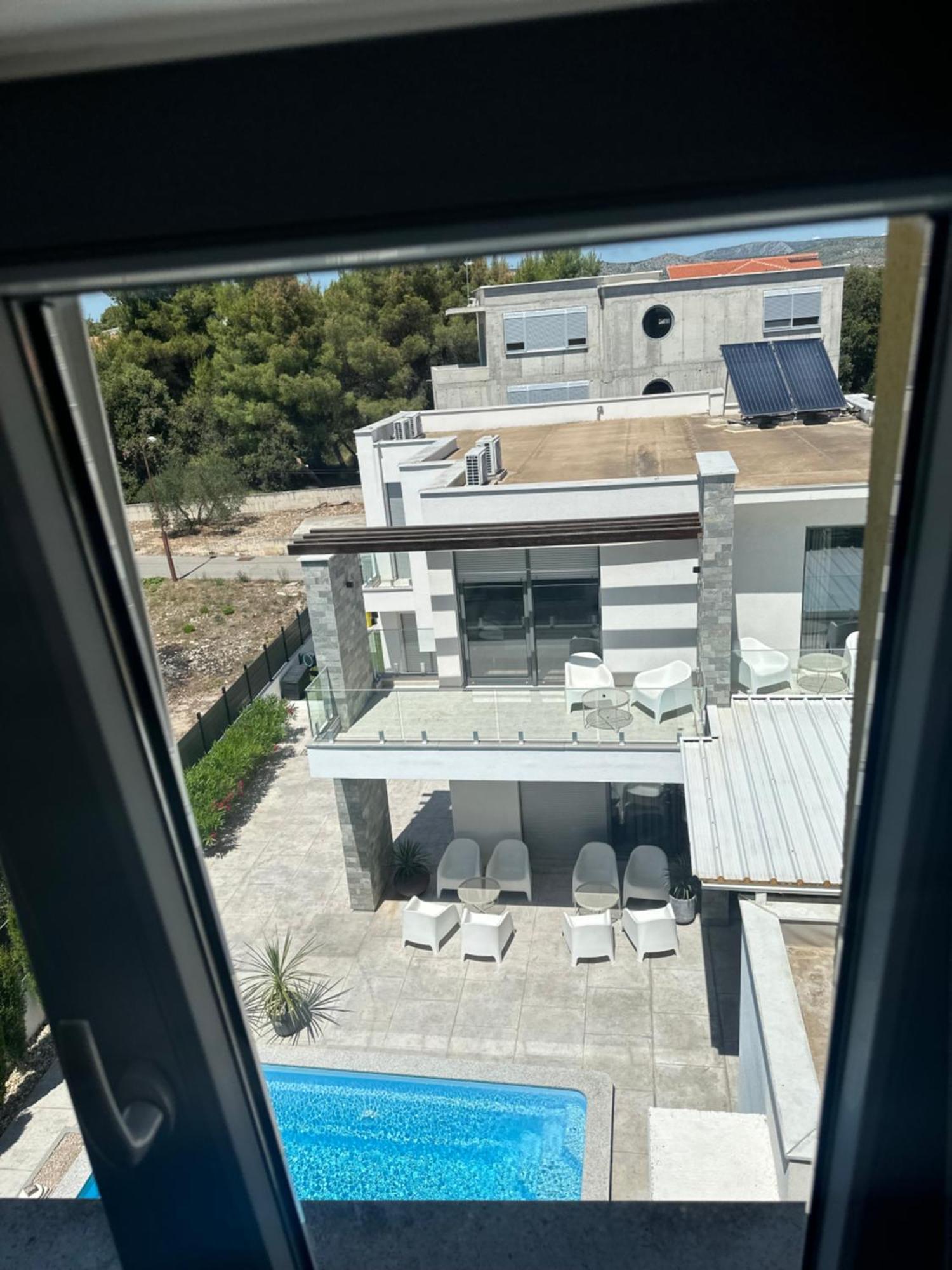 Dragic Apartment *